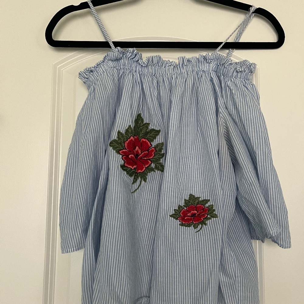 Forever 21 | Striped Cold Shoulder Top